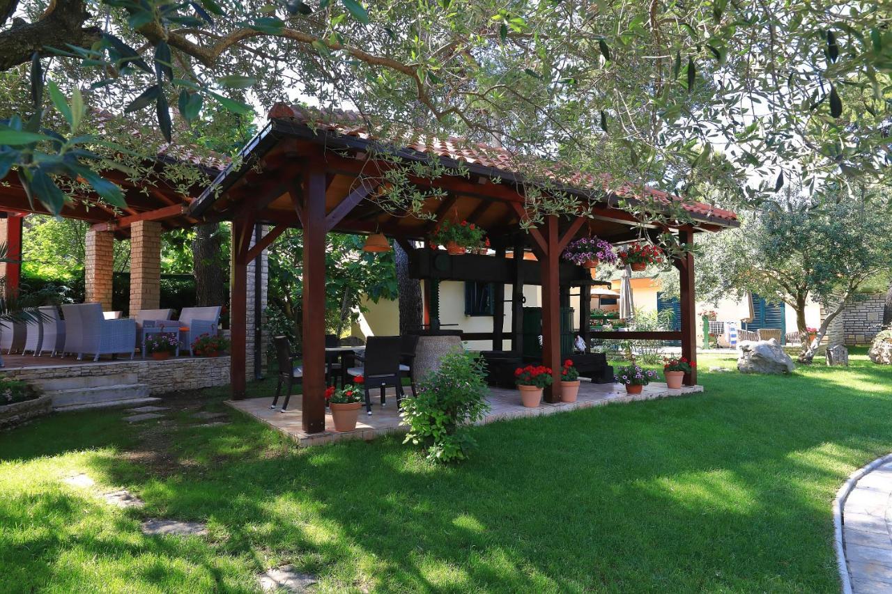 Hotell Mediterranean Village San Antonio 3*